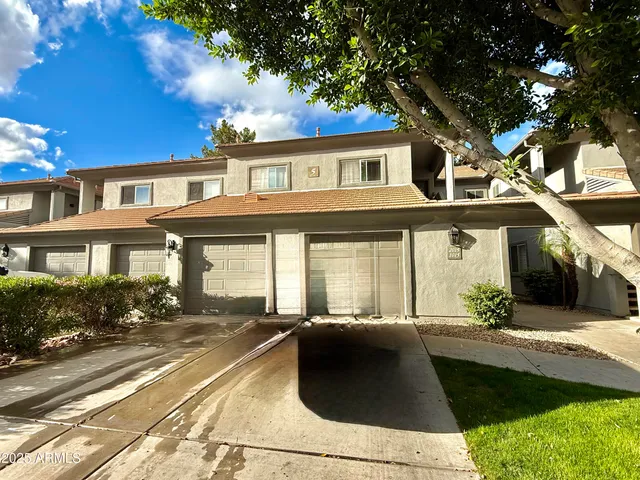 $2,300 | 7401 West Arrowhead Clubhouse Drive, Unit 1015, Glendale, AZ 85308