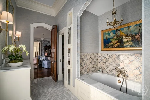 $1,740,000 | 262 West Washington Street, Madison, GA 30650