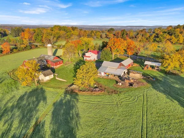 $3,250,000 | 247 Sarah Wells Trail, Campbell Hall, NY 10916