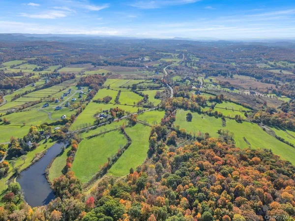 $3,250,000 | 247 Sarah Wells Trail, Campbell Hall, NY 10916