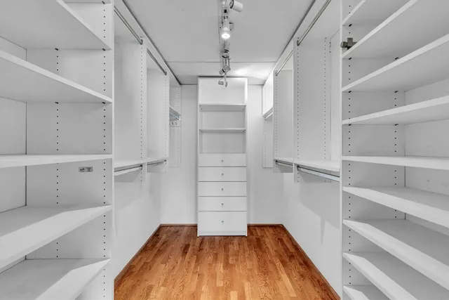 $354,000 | 14 Greenway Plaza, Unit 9O, Houston, TX 77046