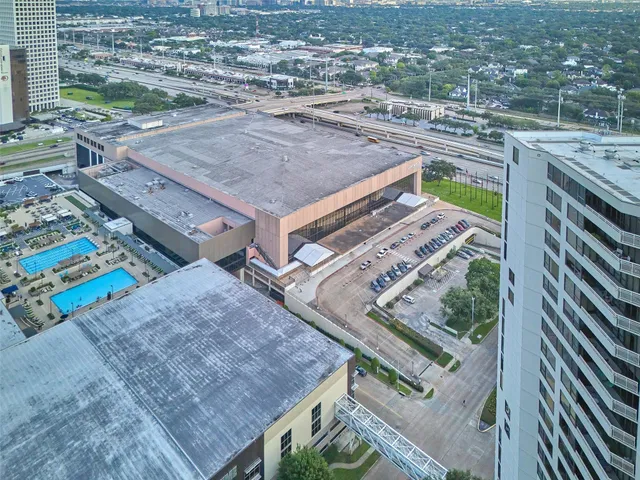 $354,000 | 14 Greenway Plaza, Unit 9O, Houston, TX 77046