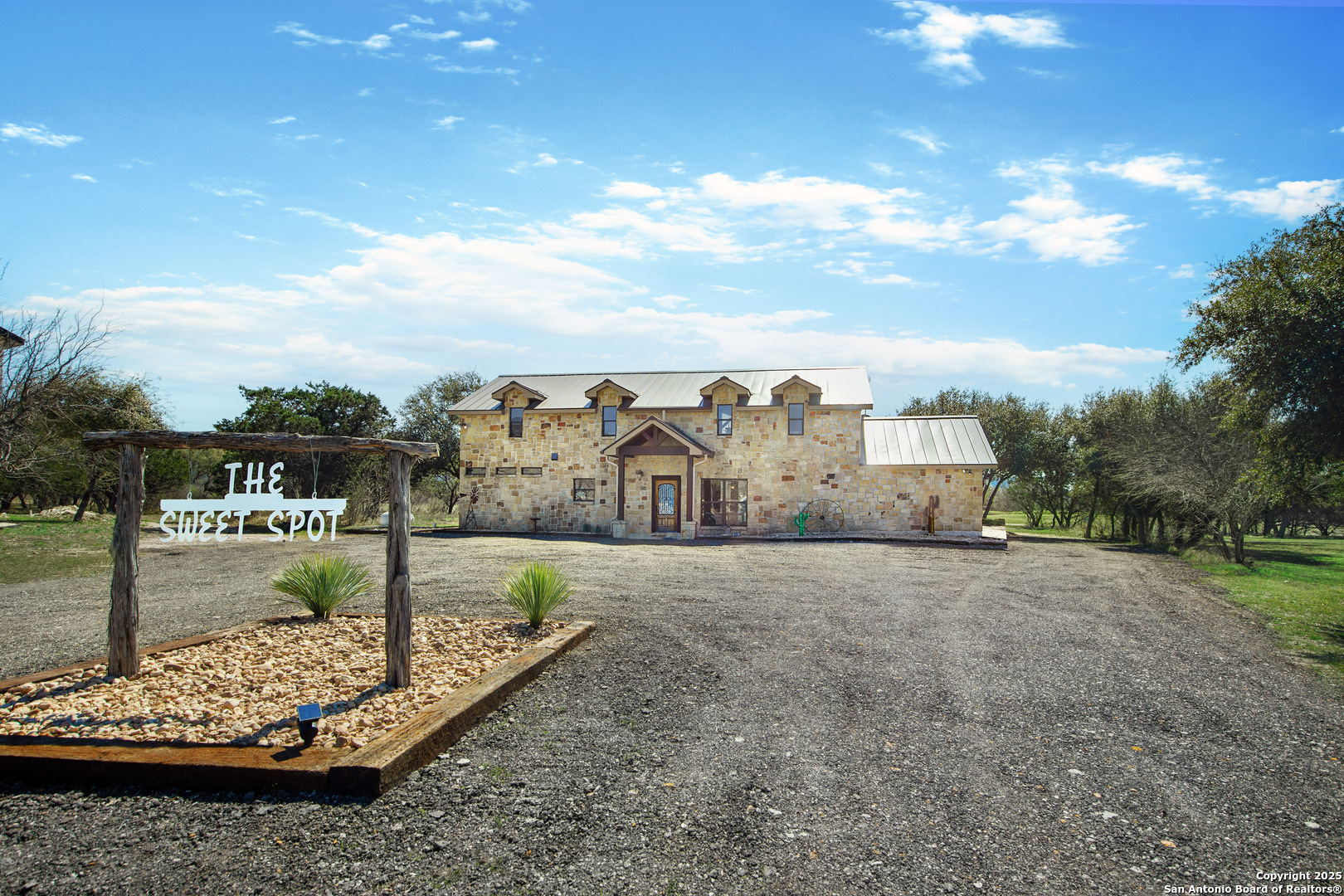 24 Morning Dew Concan, TX 78838 - Photo 2 of 88