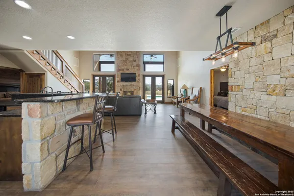 $925,000 | 24 Morning Dew, Concan, TX 78838