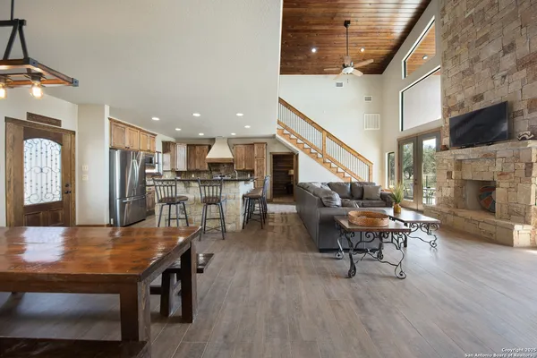 $925,000 | 24 Morning Dew, Concan, TX 78838