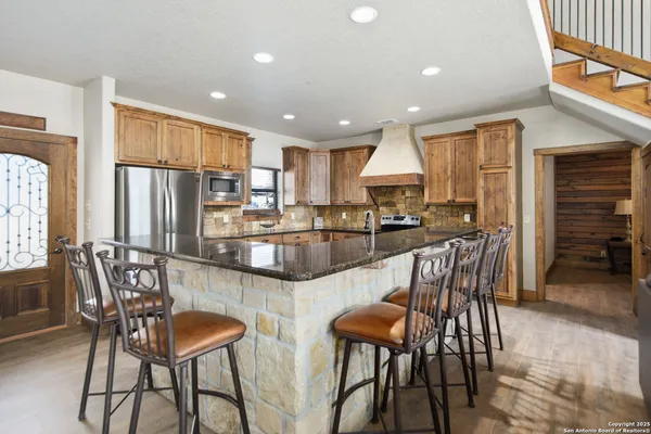 $925,000 | 24 Morning Dew, Concan, TX 78838