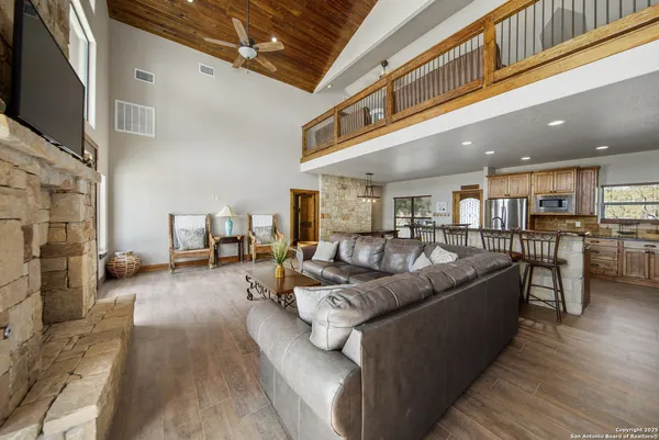 $925,000 | 24 Morning Dew, Concan, TX 78838