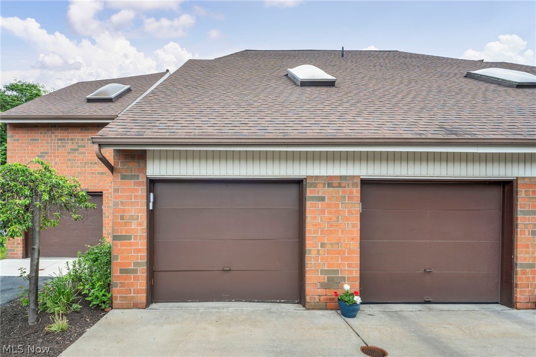 4705 Mayfield Road, Unit B Cleveland, OH 44121 - Photo 2 of 23