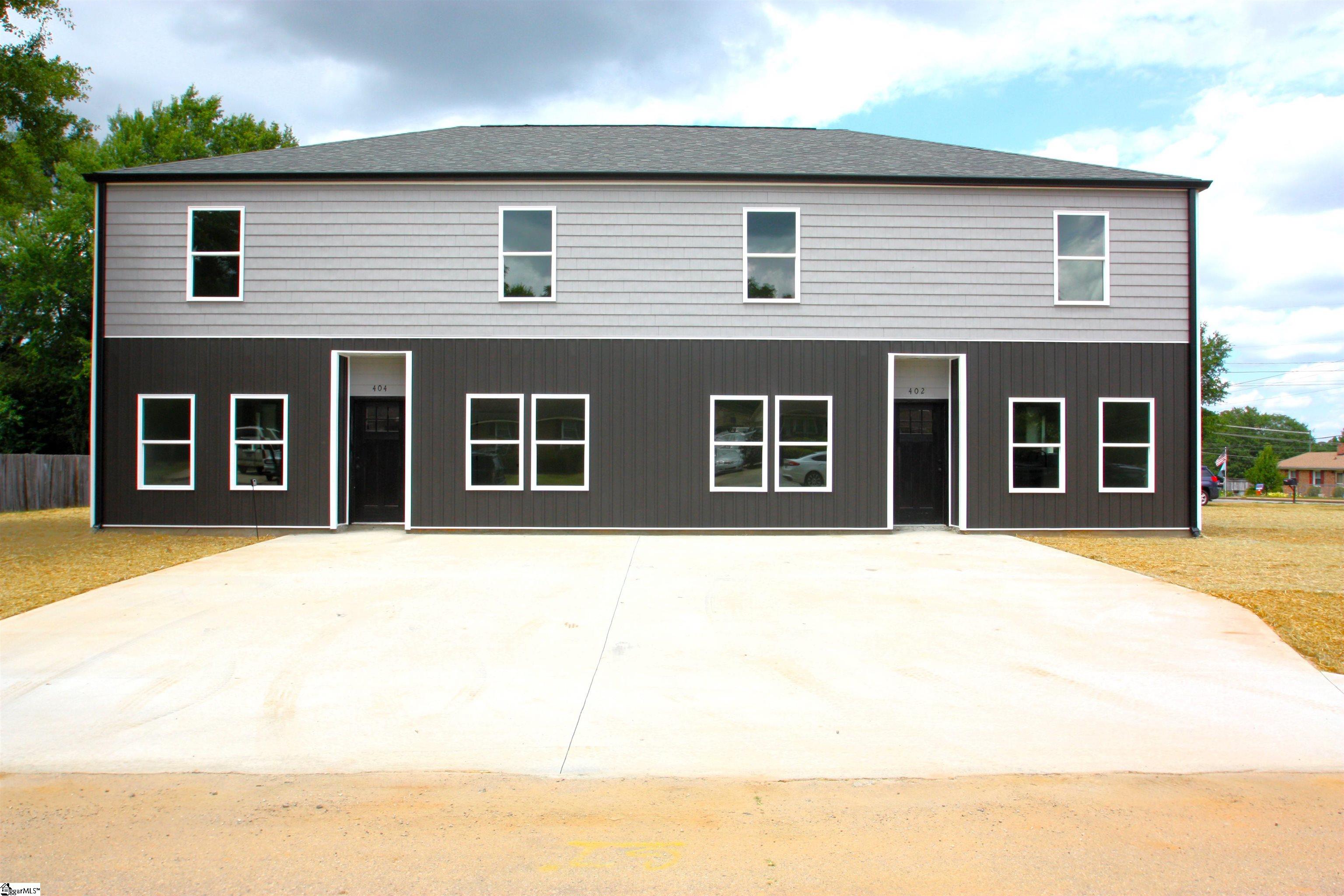 404 Sierra Road Spartanburg, SC 29301 - Photo 1 of 47