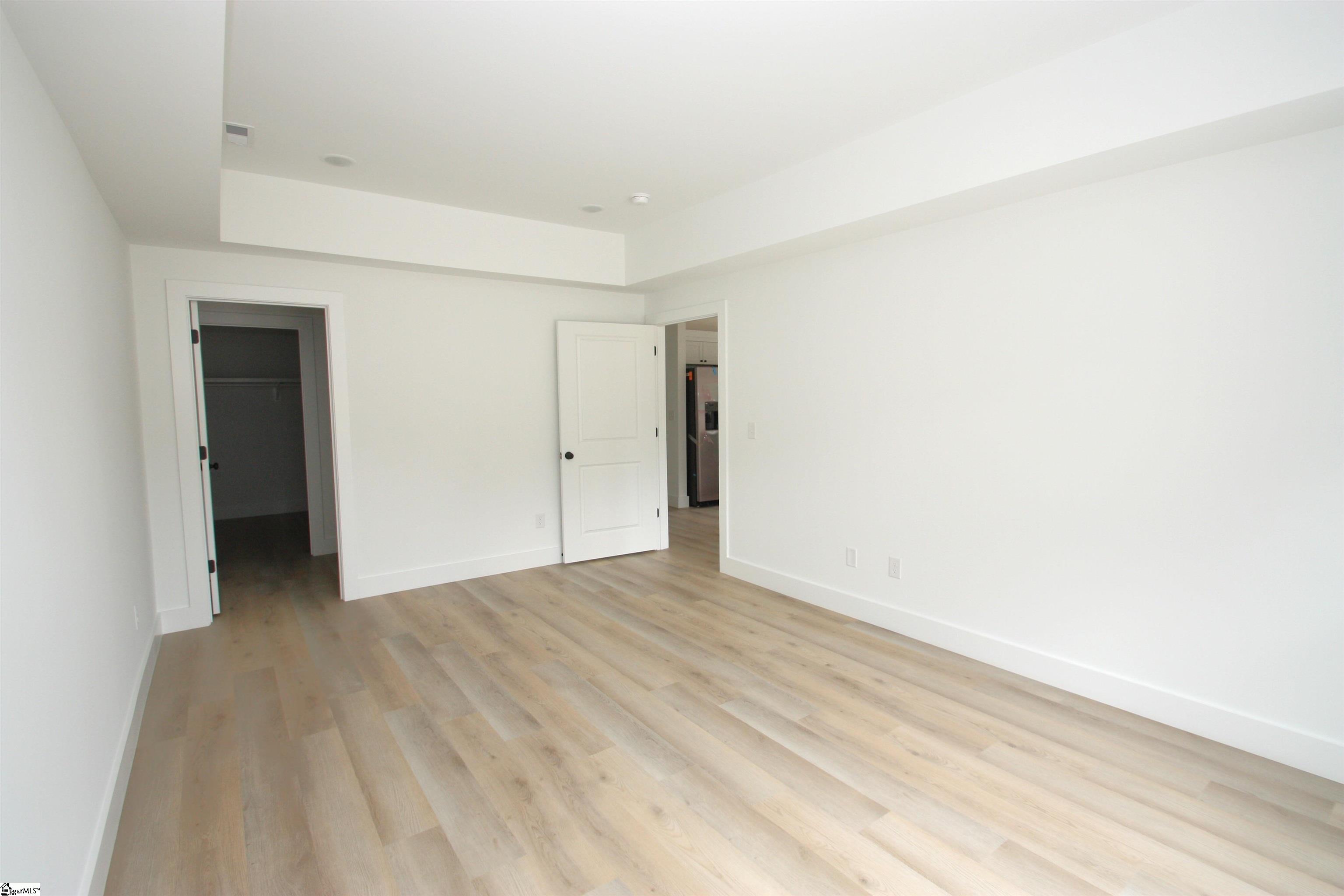 404 Sierra Road Spartanburg, SC 29301 - Photo 13 of 47