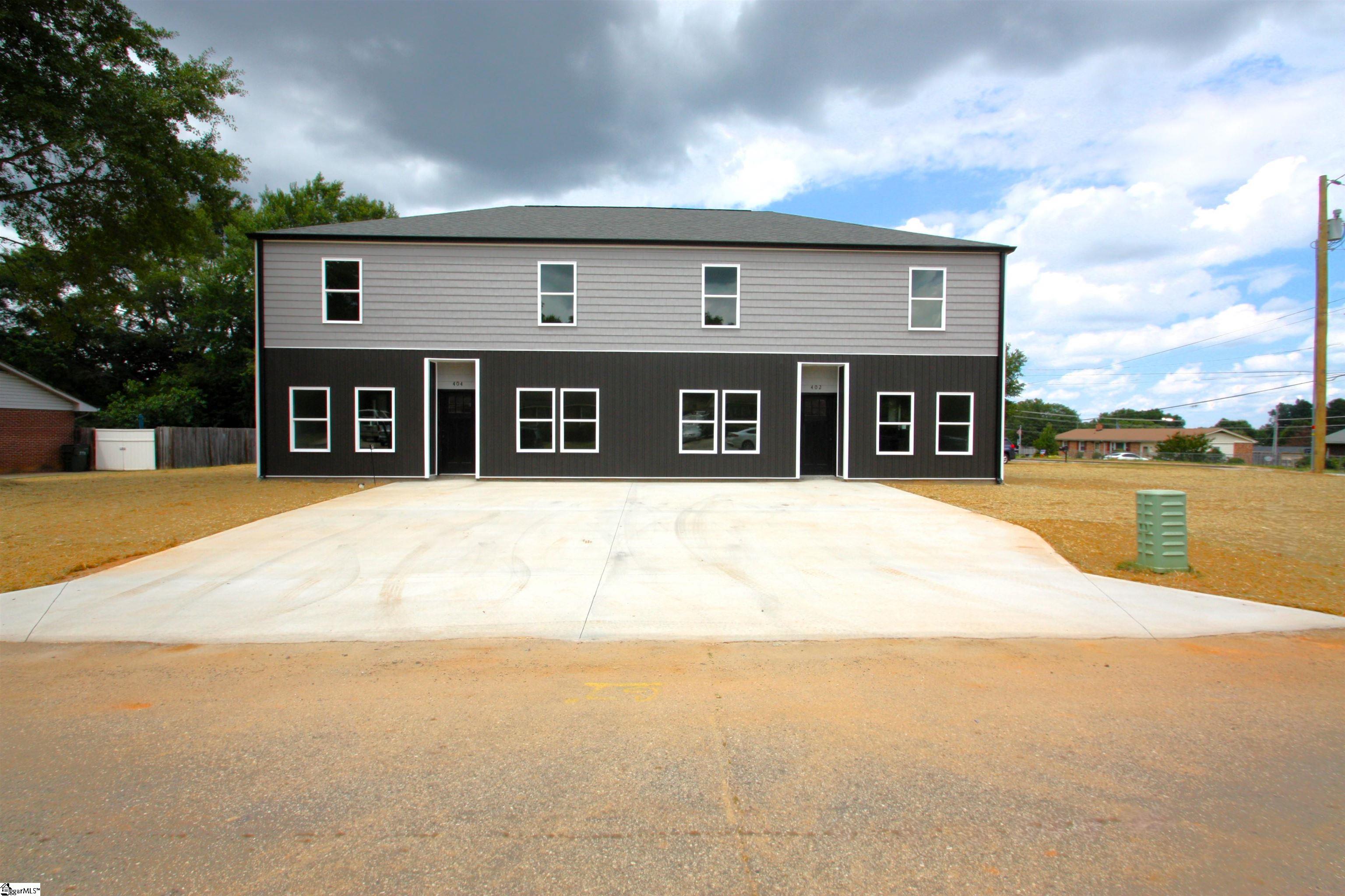 404 Sierra Road Spartanburg, SC 29301 - Photo 2 of 47