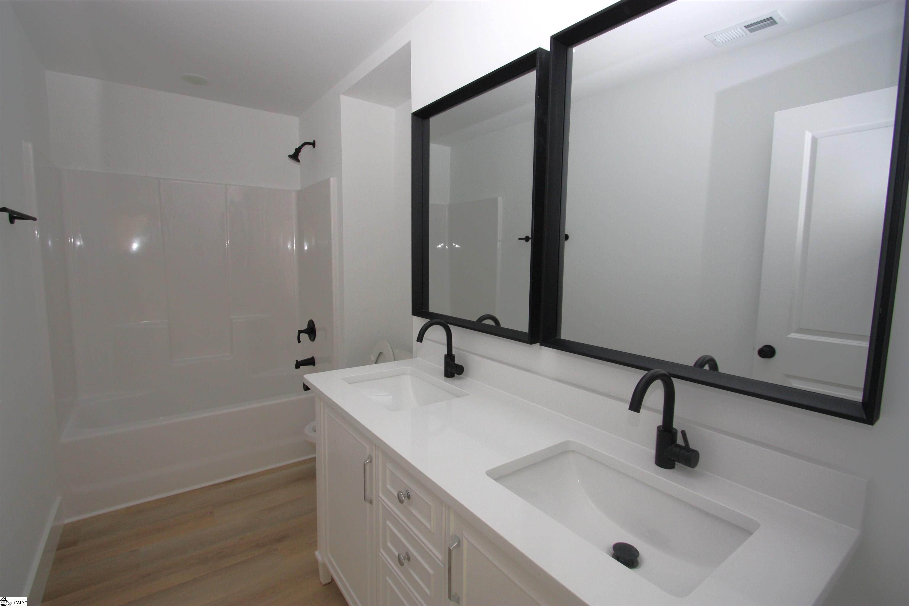 404 Sierra Road Spartanburg, SC 29301 - Photo 38 of 47