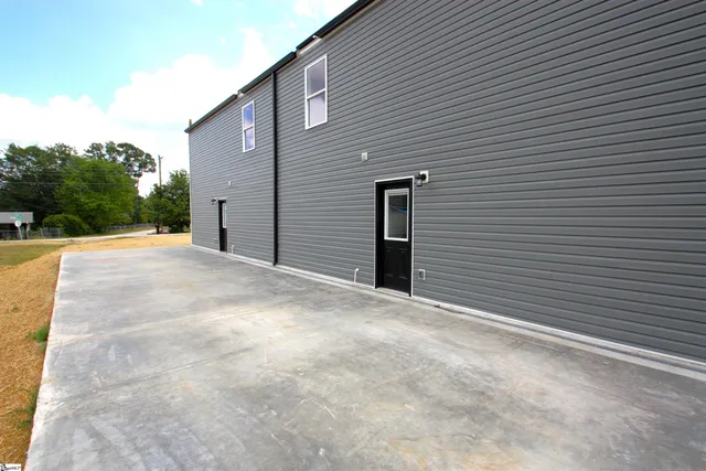 $1,800 | 404 Sierra Road, Spartanburg, SC 29301