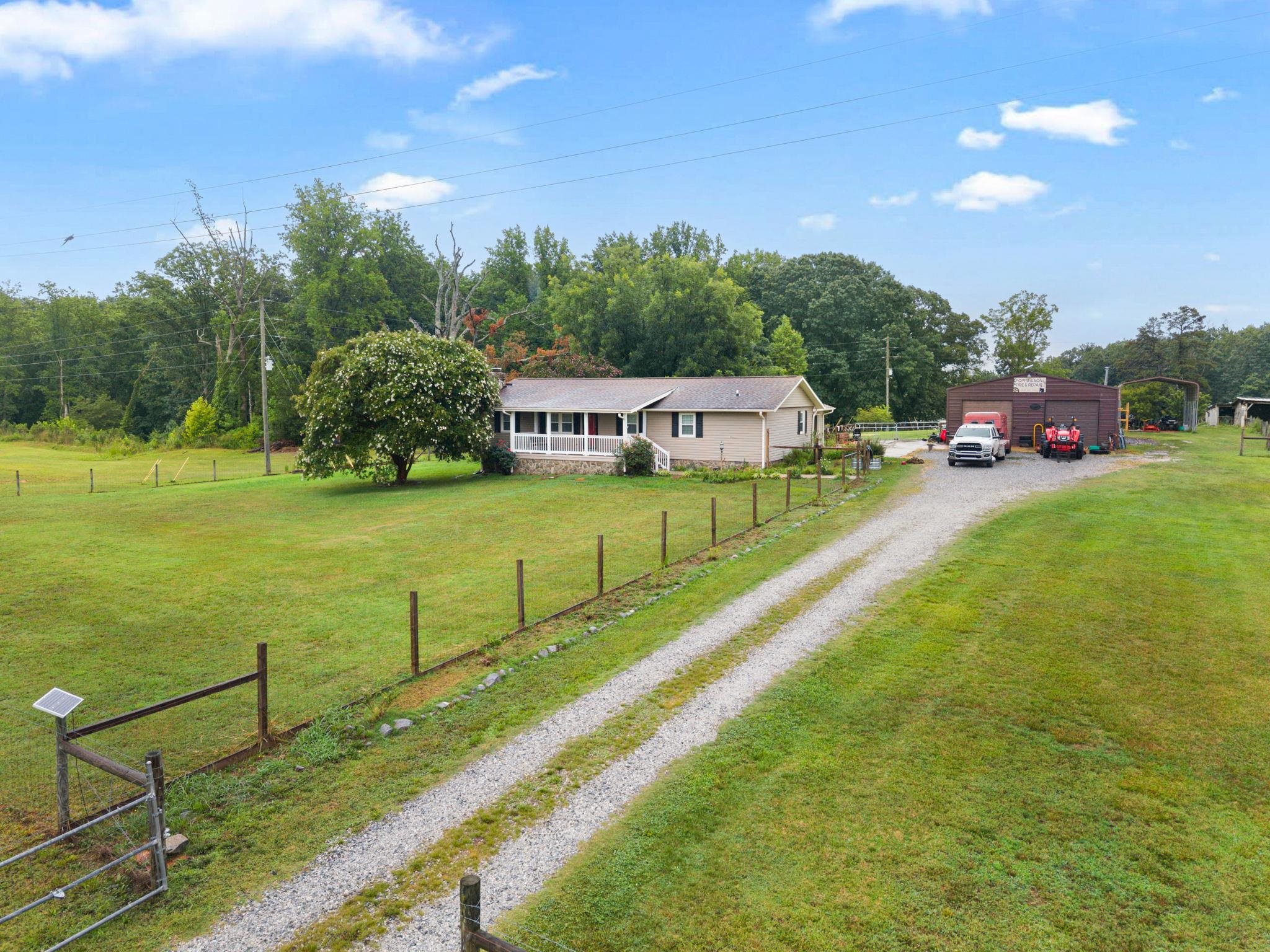 148 Mulberry Road Blacksburg, SC 29702 - Photo 5 of 28