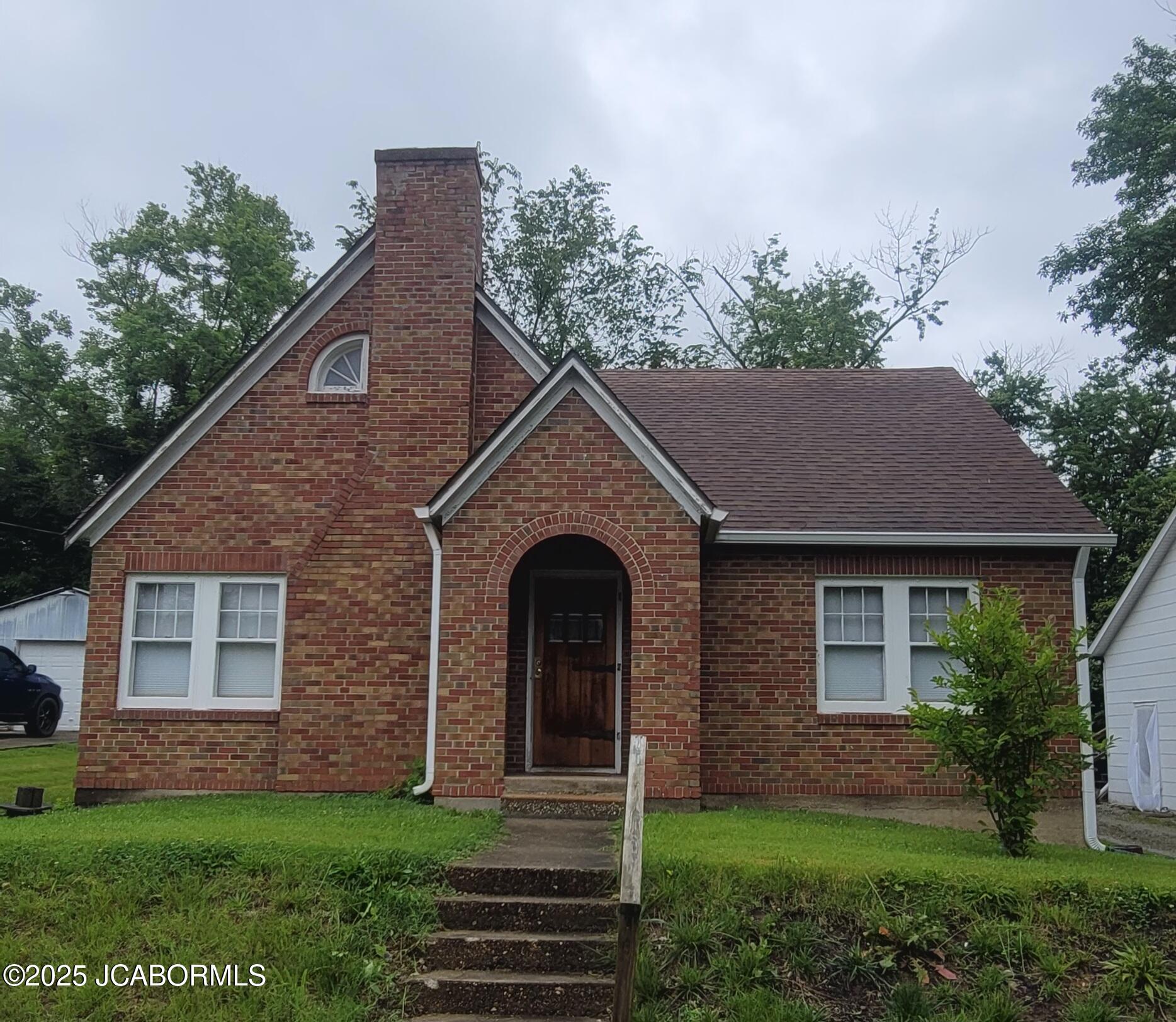 834 Center Street Fulton, MO 65251 - Photo 1 of 1