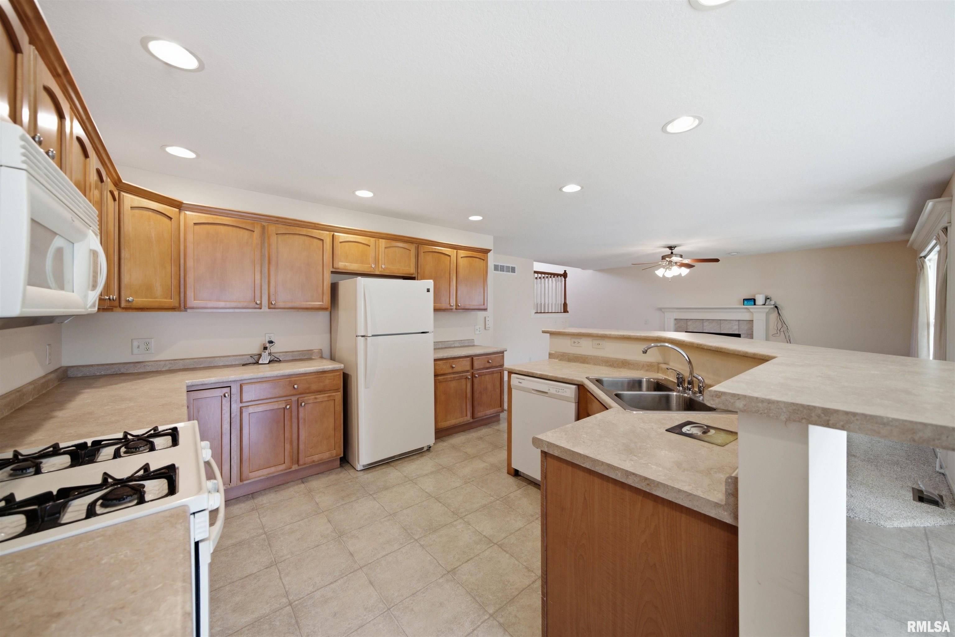 2931 East Raab Road Normal, IL 61761 - Photo 13 of 47