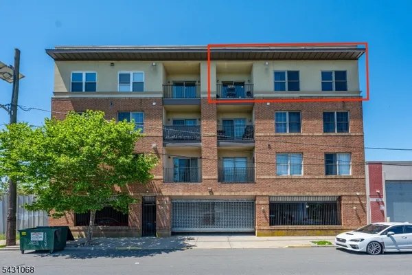 $349,900 | 15 Tichenor Street, Unit 406, Newark, NJ 07114