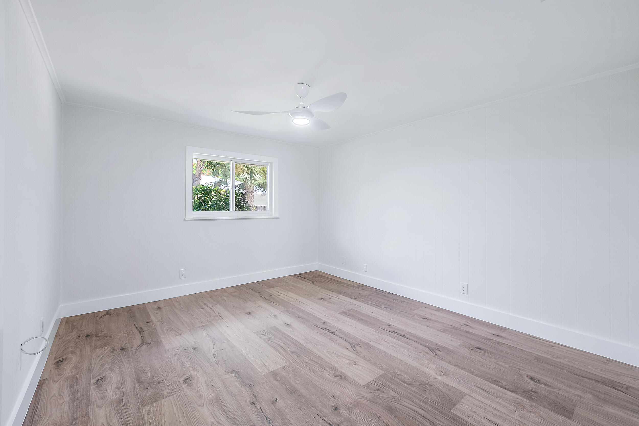 5686 Shirley Drive Jupiter, FL 33458 - Photo 14 of 31 5686 Shirley Dr-16