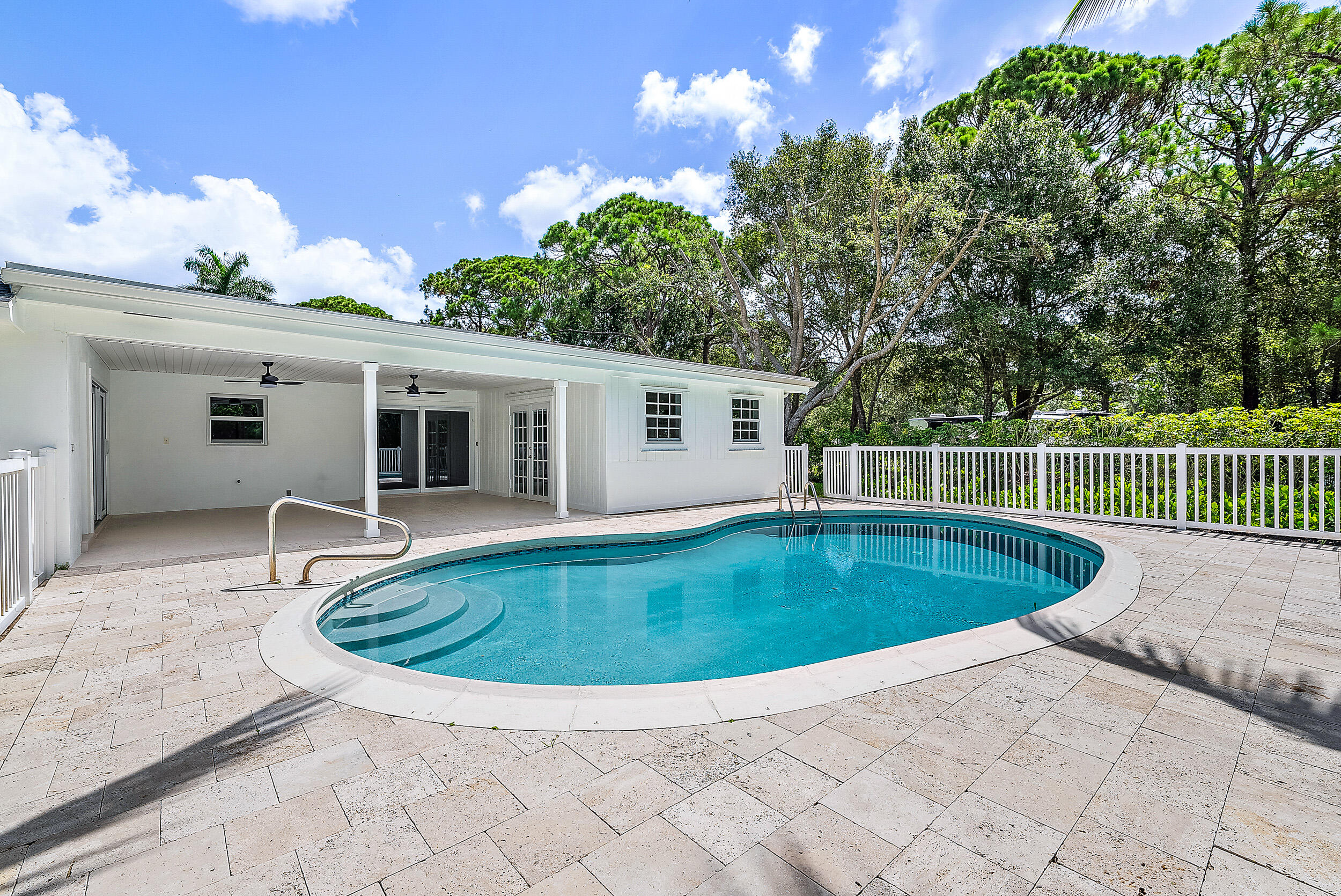 5686 Shirley Drive Jupiter, FL 33458 - Photo 19 of 31 5686 Shirley Dr-21