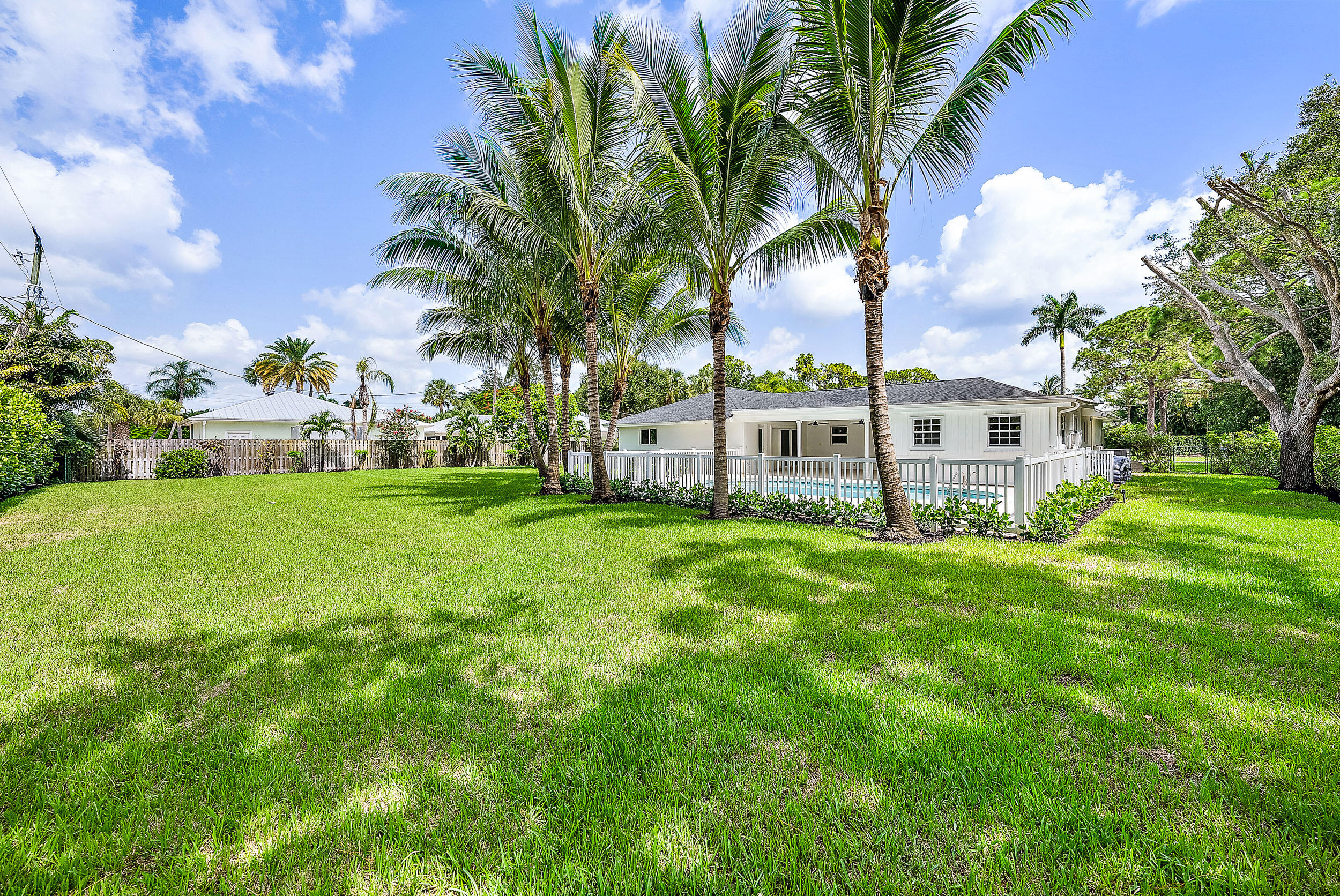 5686 Shirley Drive Jupiter, FL 33458 - Photo 24 of 31 5686 Shirley Dr-23