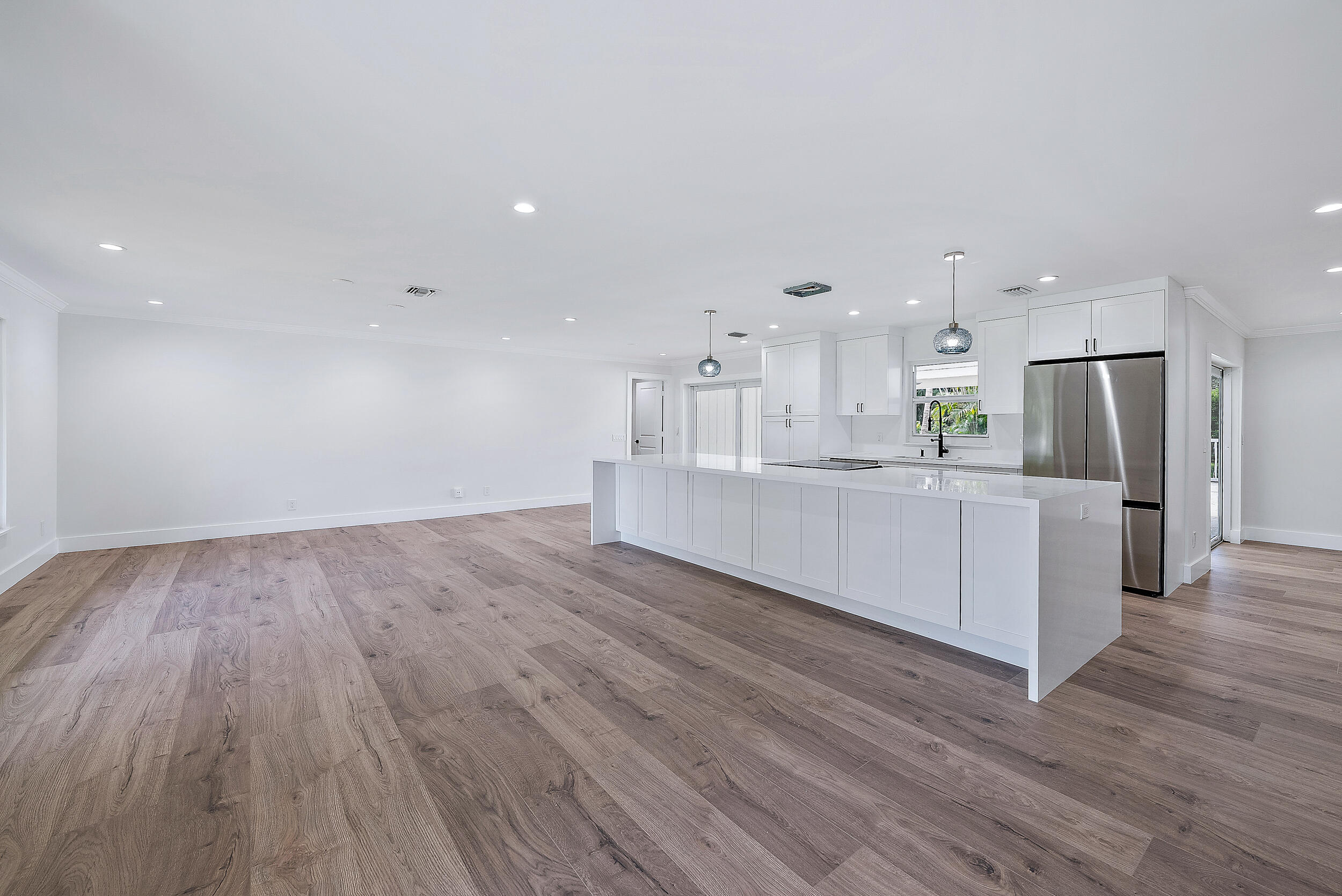 5686 Shirley Drive Jupiter, FL 33458 - Photo 5 of 31 5686 Shirley Dr-5