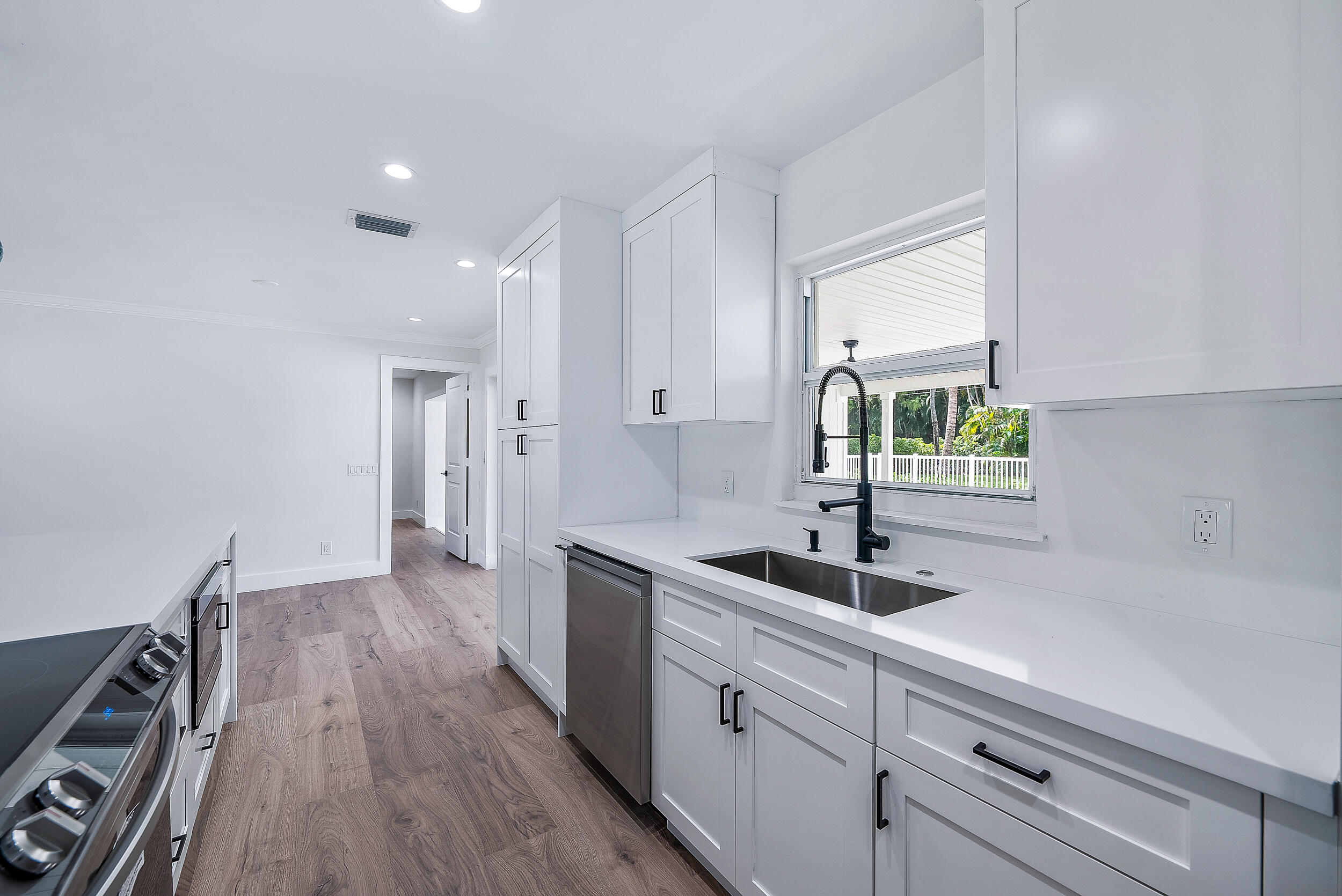 5686 Shirley Drive Jupiter, FL 33458 - Photo 8 of 31 5686 Shirley Dr-9