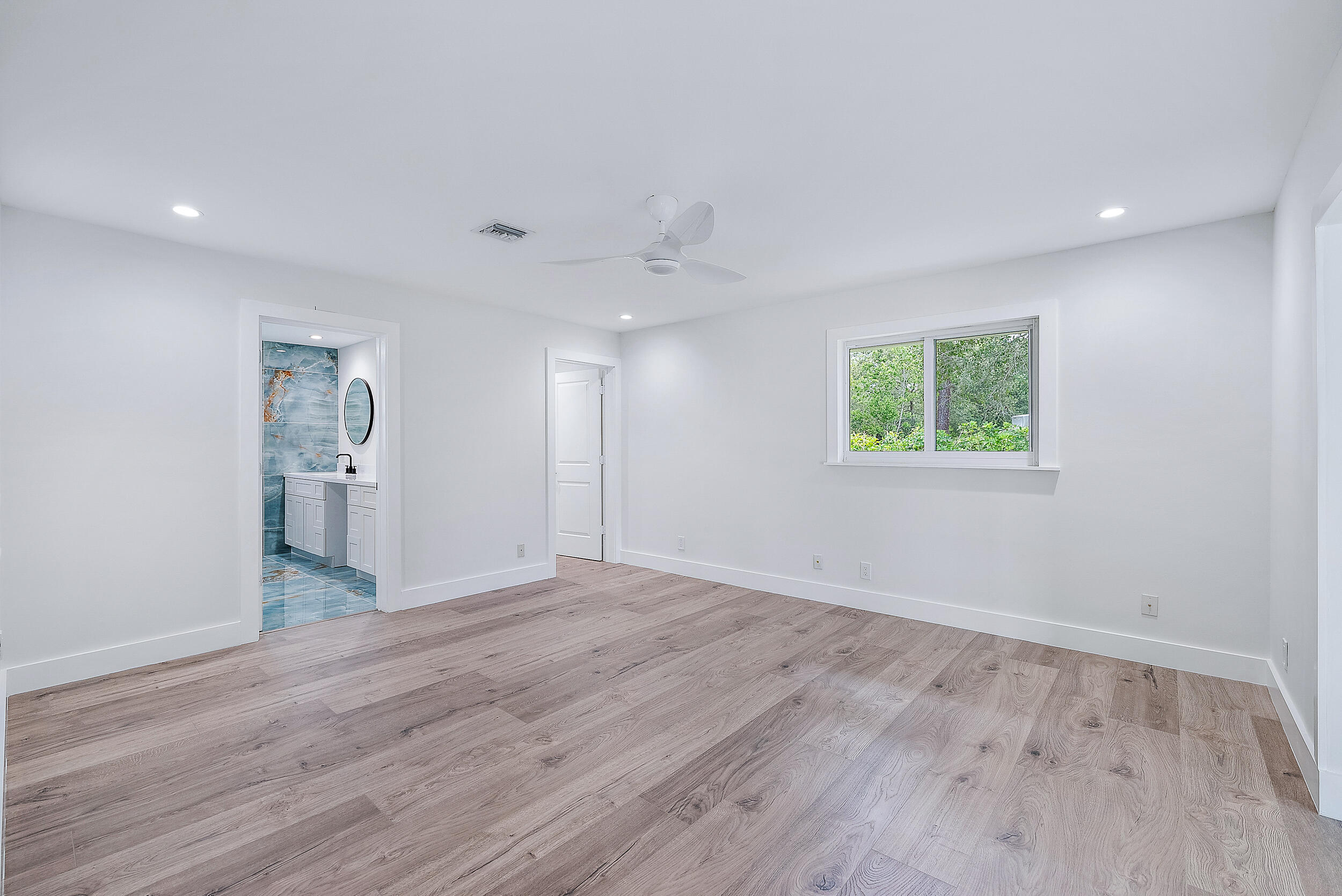 5686 Shirley Drive Jupiter, FL 33458 - Photo 10 of 31 5686 Shirley Dr-10