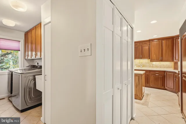 $899,900 | 2 Riderwood Station, Towson, MD 21204