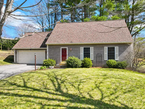 $385,000 | 11 Kensington Terrace, Lewiston, ME 04240