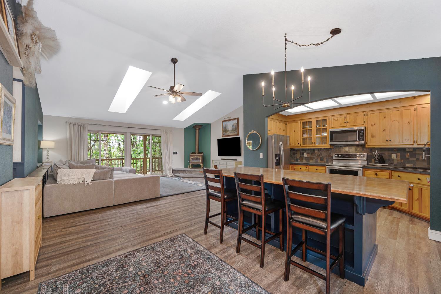 2101 Secret Diggin Court Cool, CA 95614 - Photo 13 of 50