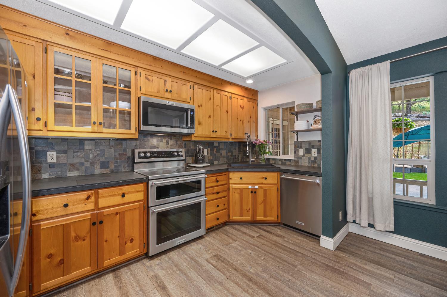 2101 Secret Diggin Court Cool, CA 95614 - Photo 20 of 50