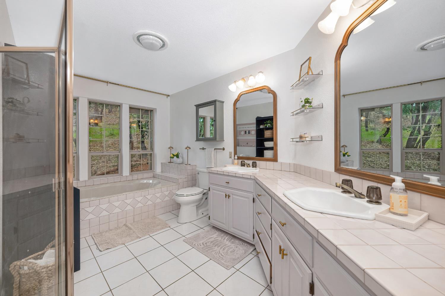 2101 Secret Diggin Court Cool, CA 95614 - Photo 32 of 50