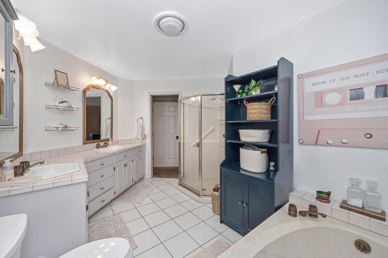2101 Secret Diggin Court Cool, CA 95614 - Photo 33 of 50