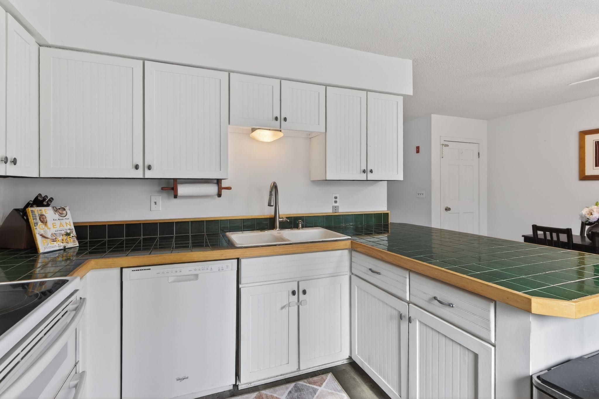 202 Highway 27, Unit 31 Raymond, NH 03077 - Photo 10 of 32