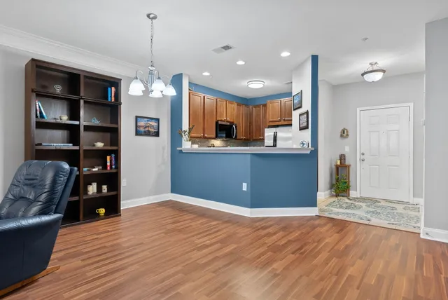 $320,000 | 1101 Basildon Road, Mount Pleasant, SC 29466