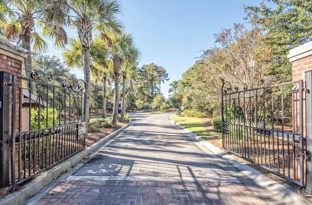 $320,000 | 1101 Basildon Road, Mount Pleasant, SC 29466