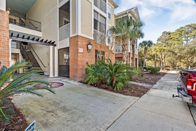 $320,000 | 1101 Basildon Road, Mount Pleasant, SC 29466