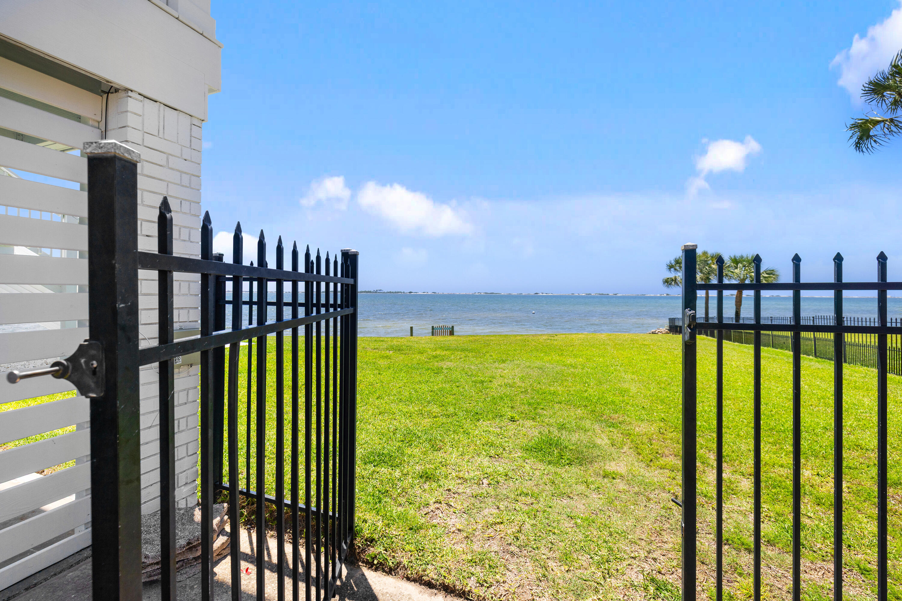 2005 Jessica Way Navarre, FL 32566 - Photo 81 of 98 2005JessicaWay-Navarre-FL-024