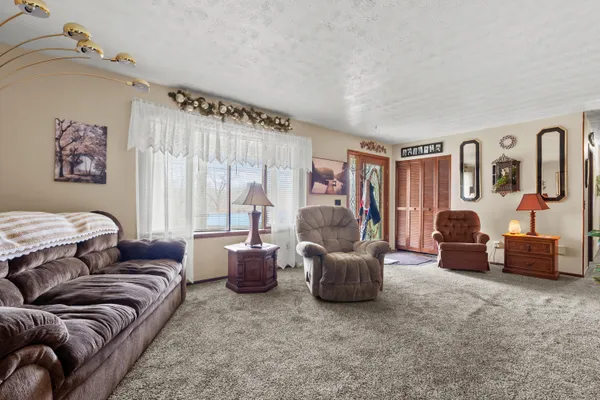 $299,900 | 1775 Monroe Beach, Battle Creek, MI 49014