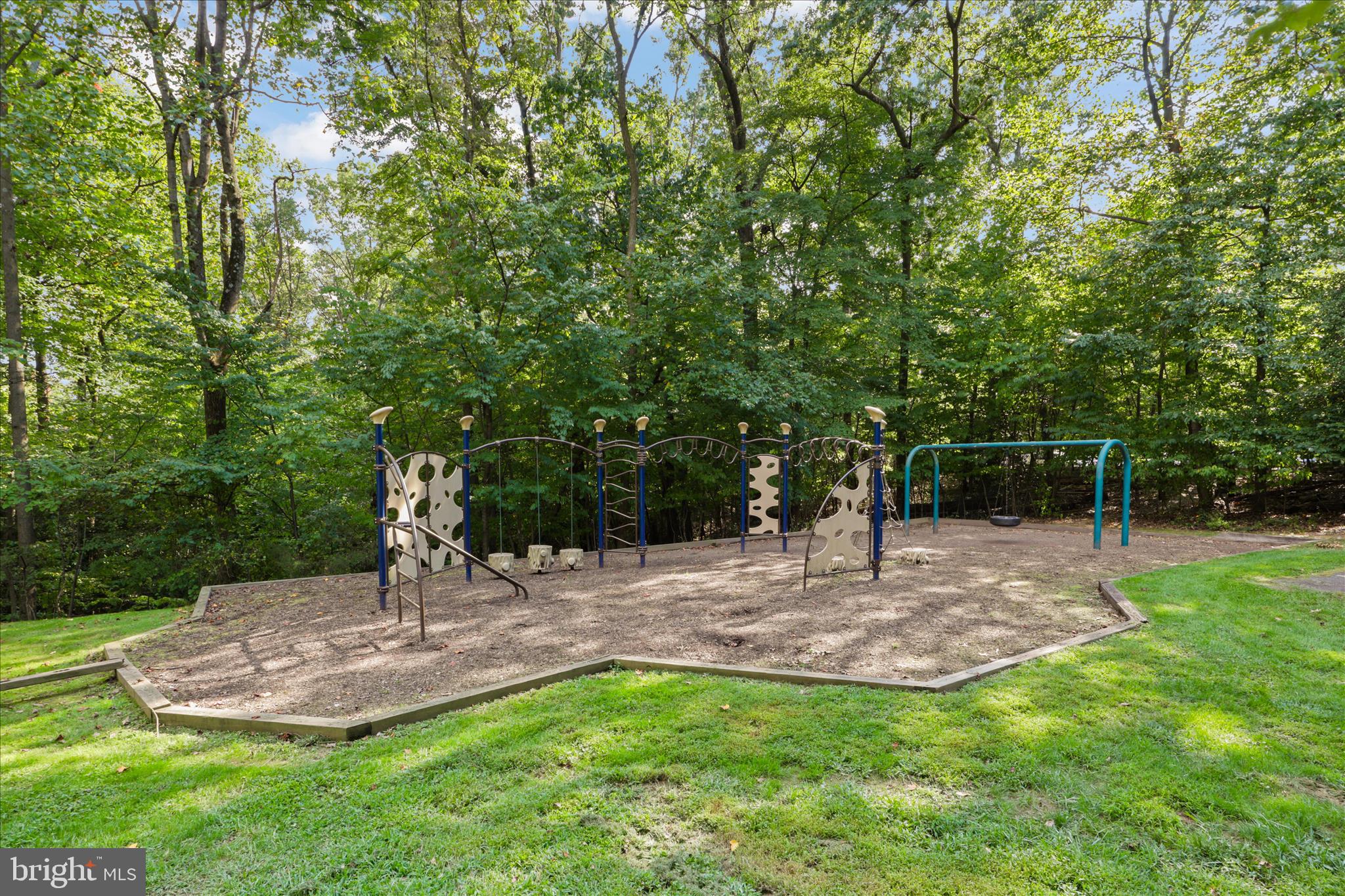 1319 Sundial Drive Reston, VA 20194 - Photo 27 of 49 a view of a park with a fountain