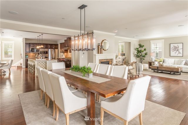 $1,460,000 | 16590 Southeast 61st Place, Bellevue, WA 98006