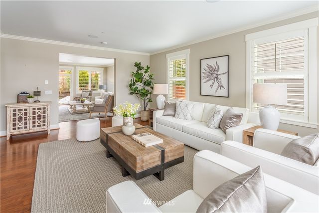 $1,460,000 | 16590 Southeast 61st Place, Bellevue, WA 98006