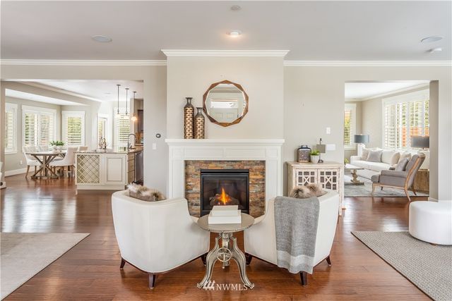 $1,460,000 | 16590 Southeast 61st Place, Bellevue, WA 98006