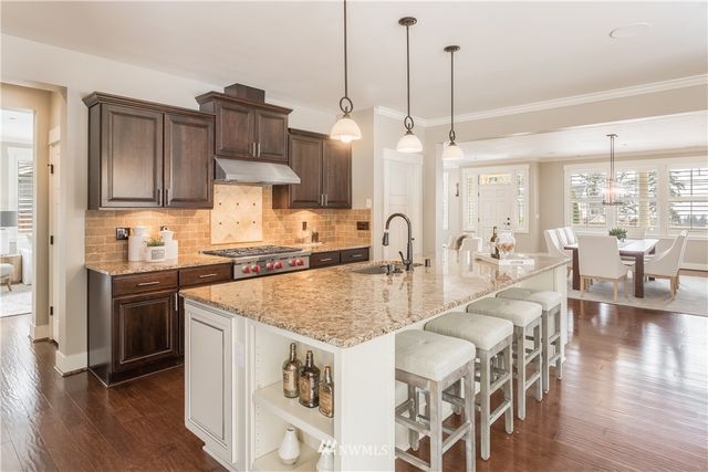 $1,460,000 | 16590 Southeast 61st Place, Bellevue, WA 98006