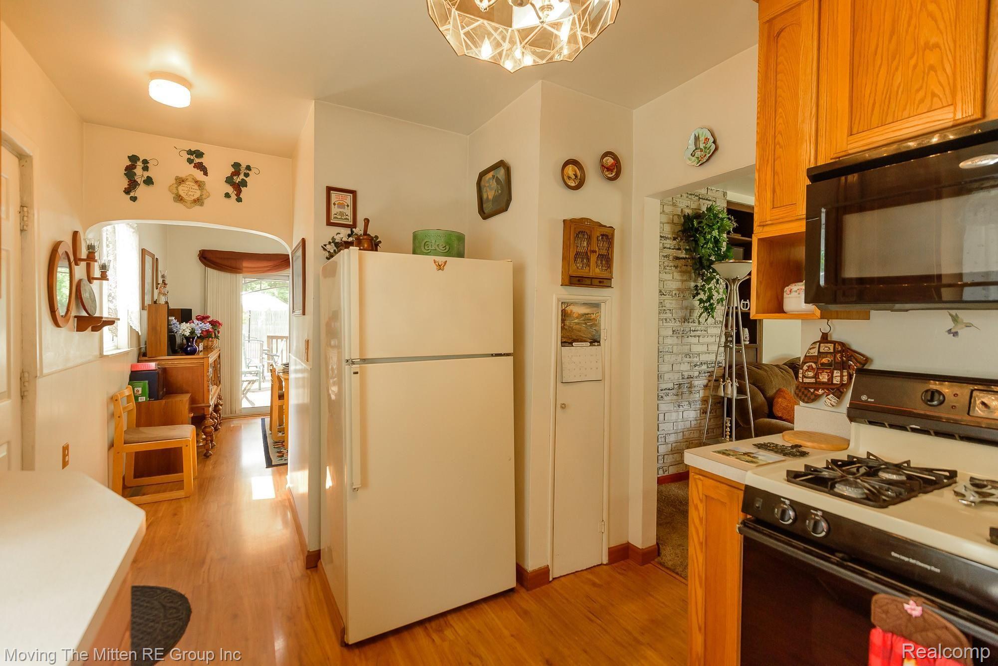 12956 Rawsonville Road Belleville, MI 48111 - Photo 10 of 67 10.jpg