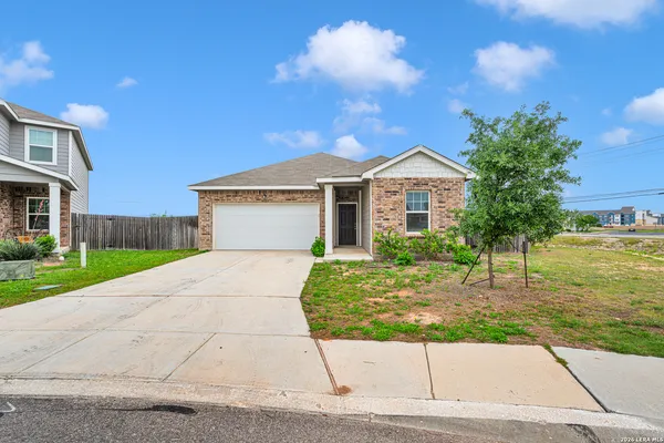$1,850 | 14303 Gunsight Pass, San Antonio, TX 78253