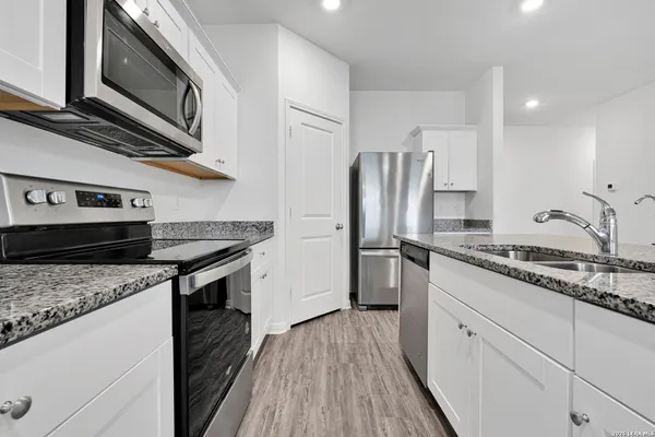 $1,850 | 14303 Gunsight Pass, San Antonio, TX 78253