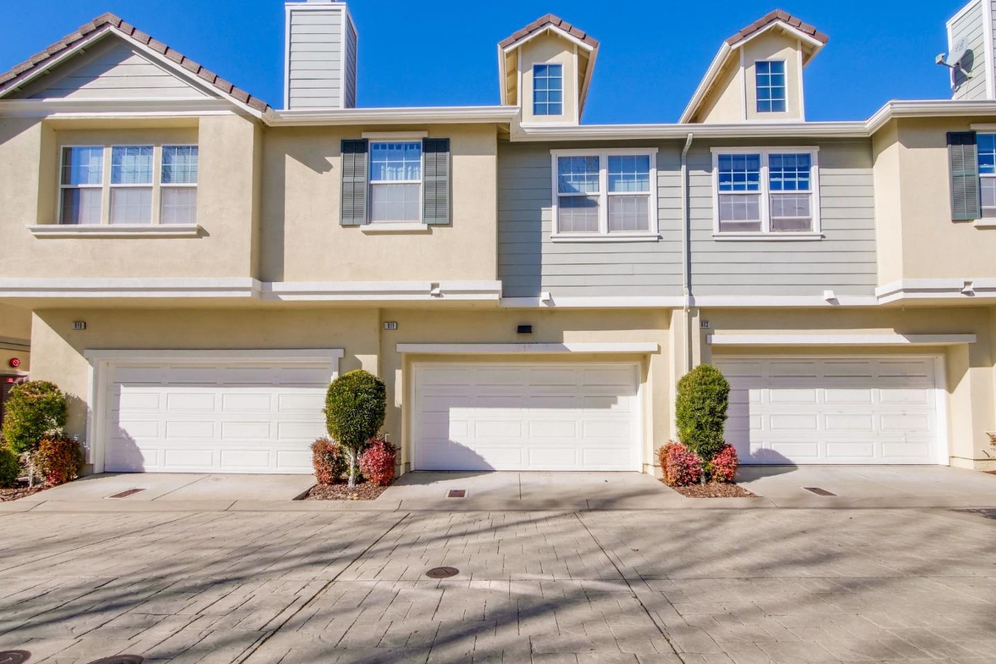 811 Joree Lane San Ramon, CA 94582 - Photo 2 of 43 a view of a brick house with a small yard