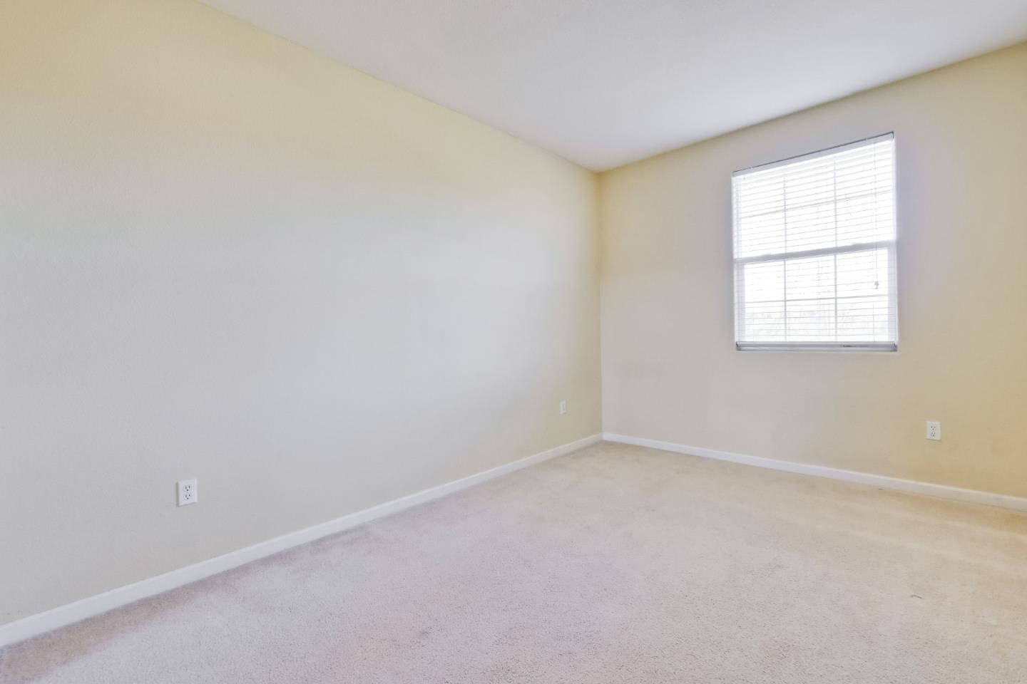 811 Joree Lane San Ramon, CA 94582 - Photo 36 of 43 an empty room with a window