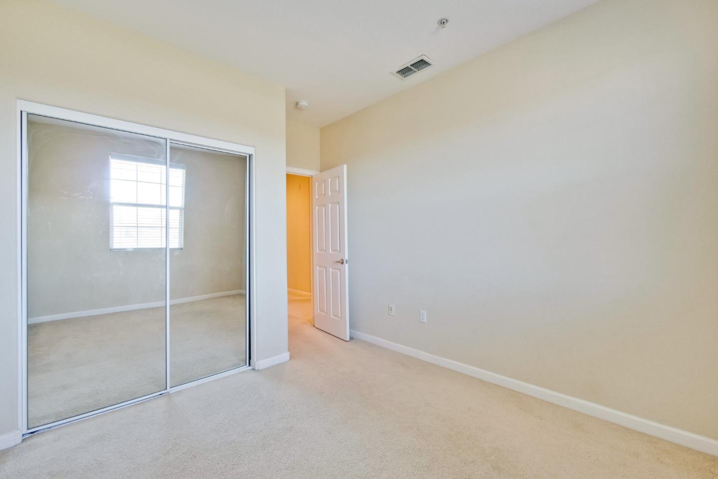 811 Joree Lane San Ramon, CA 94582 - Photo 38 of 43 an empty room with windows